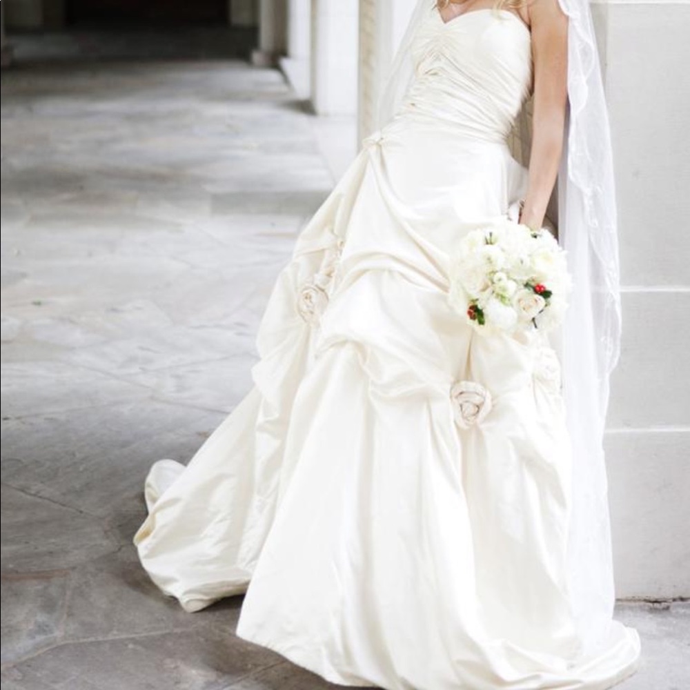 Monique Lhuillier Camelot Wedding Dress